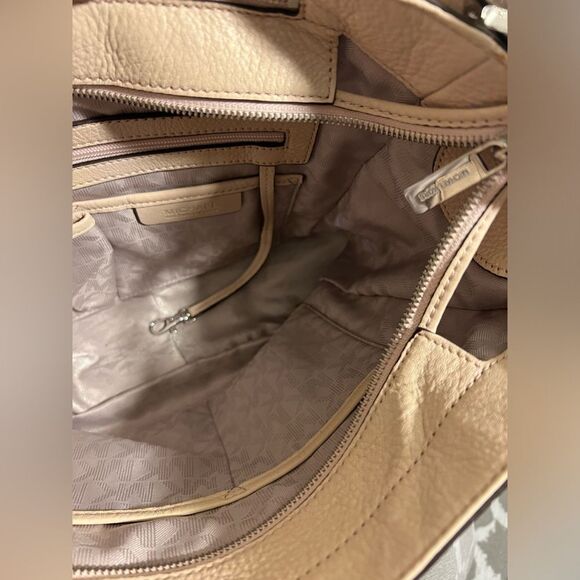 Michael Kors Fulton Medium Shoulder Handbag Ballet Pink Leather - Picture 13 of 15